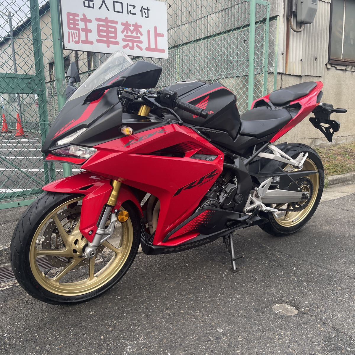 ホンダ CB250RR 1253km 2020年以降モデル グランプリレッド ゴールドホイール 全国配送売切 検)YZF-R25 GSX ZX-25R Ninja CB250Rの画像7