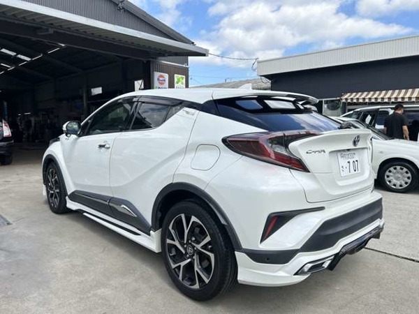 C-HR ハイブリッド 1.8 G モデリスタ　11インチナビ　バックカメラ_画像10