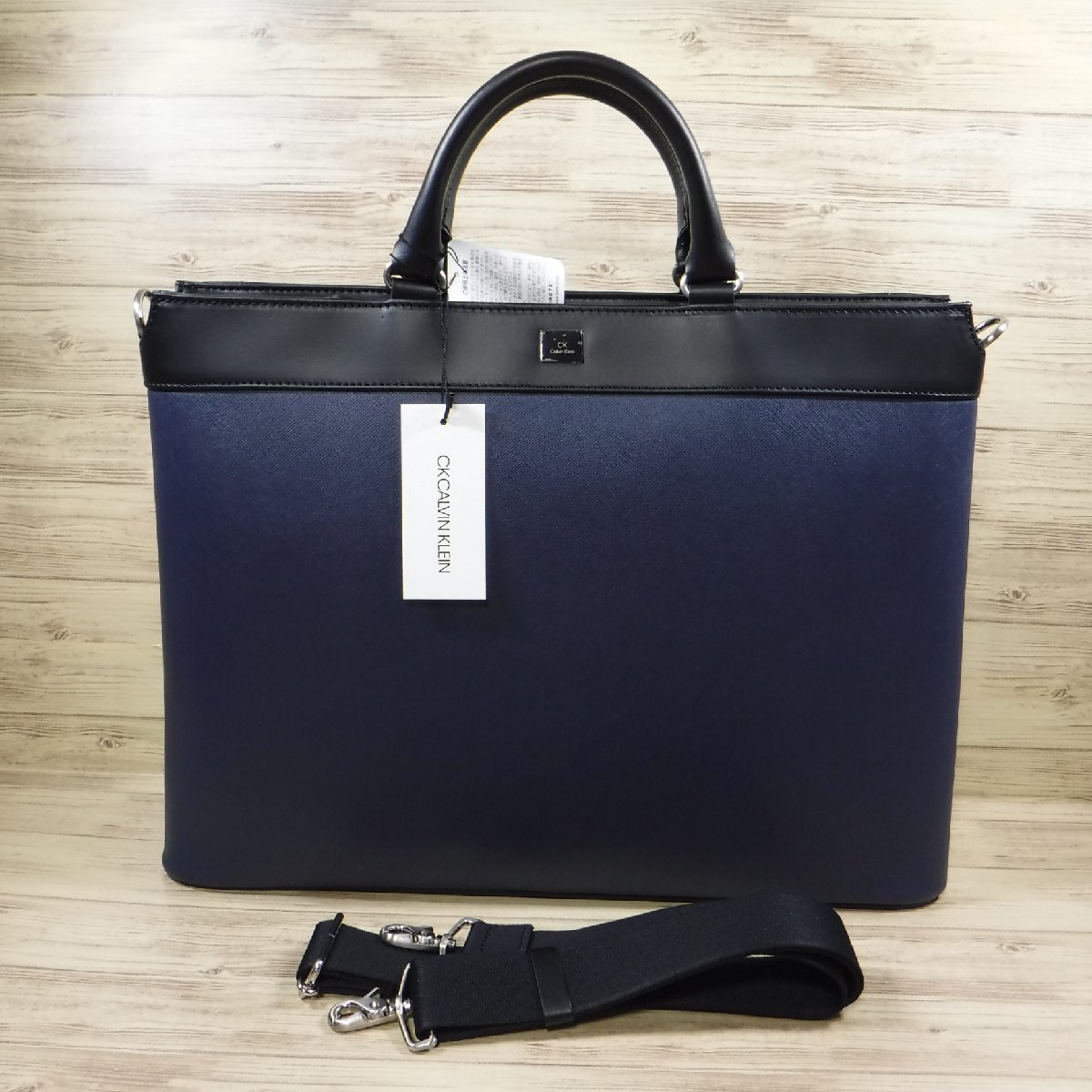 BB927 CK Calvin Klein regular price 33000 jpy new goods 2WAY light weight leather business bag B4 size made in Japan PC storage 829512 navy CALVIN KLEIN