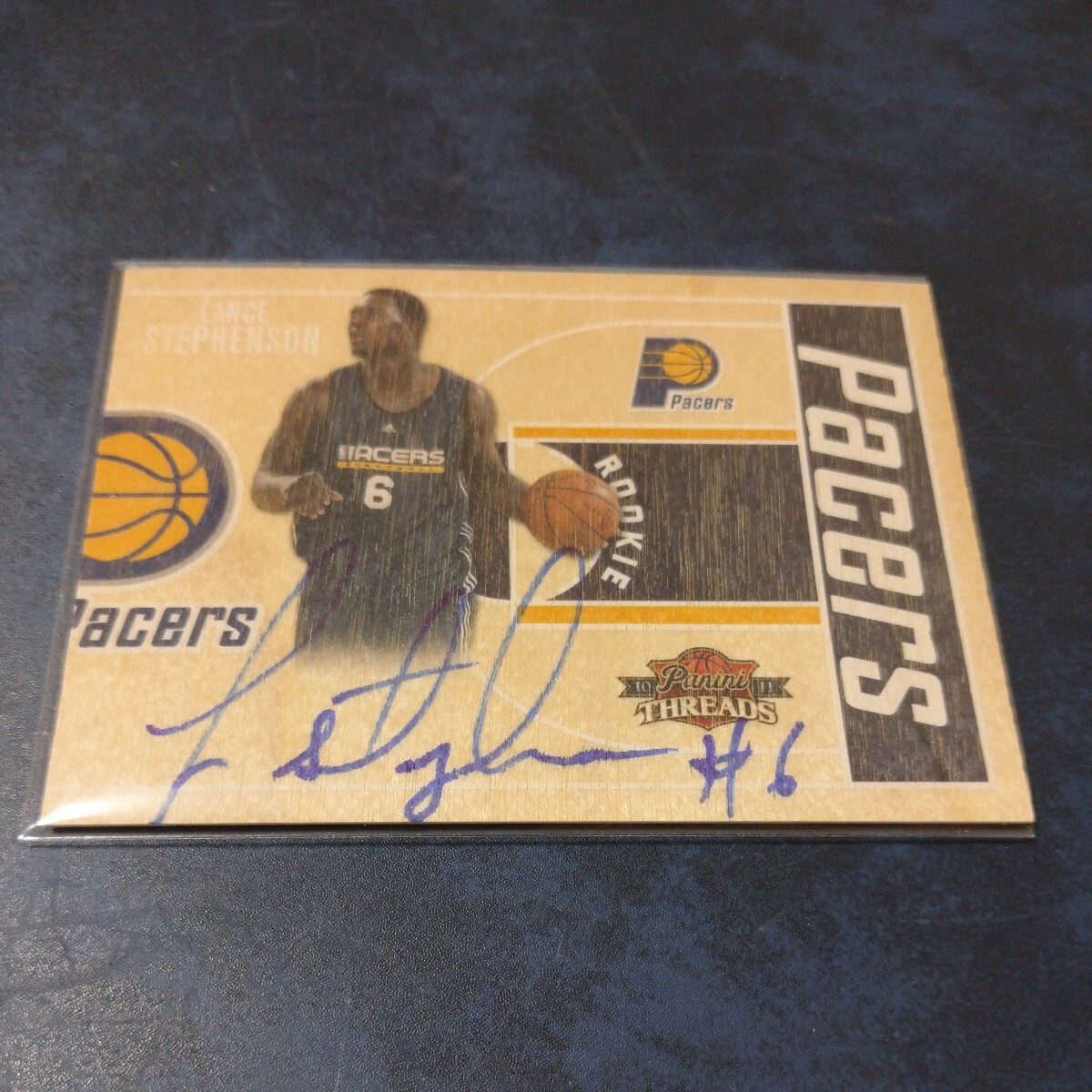 【Lance Stephenson】2010-11Threads Autographの画像1