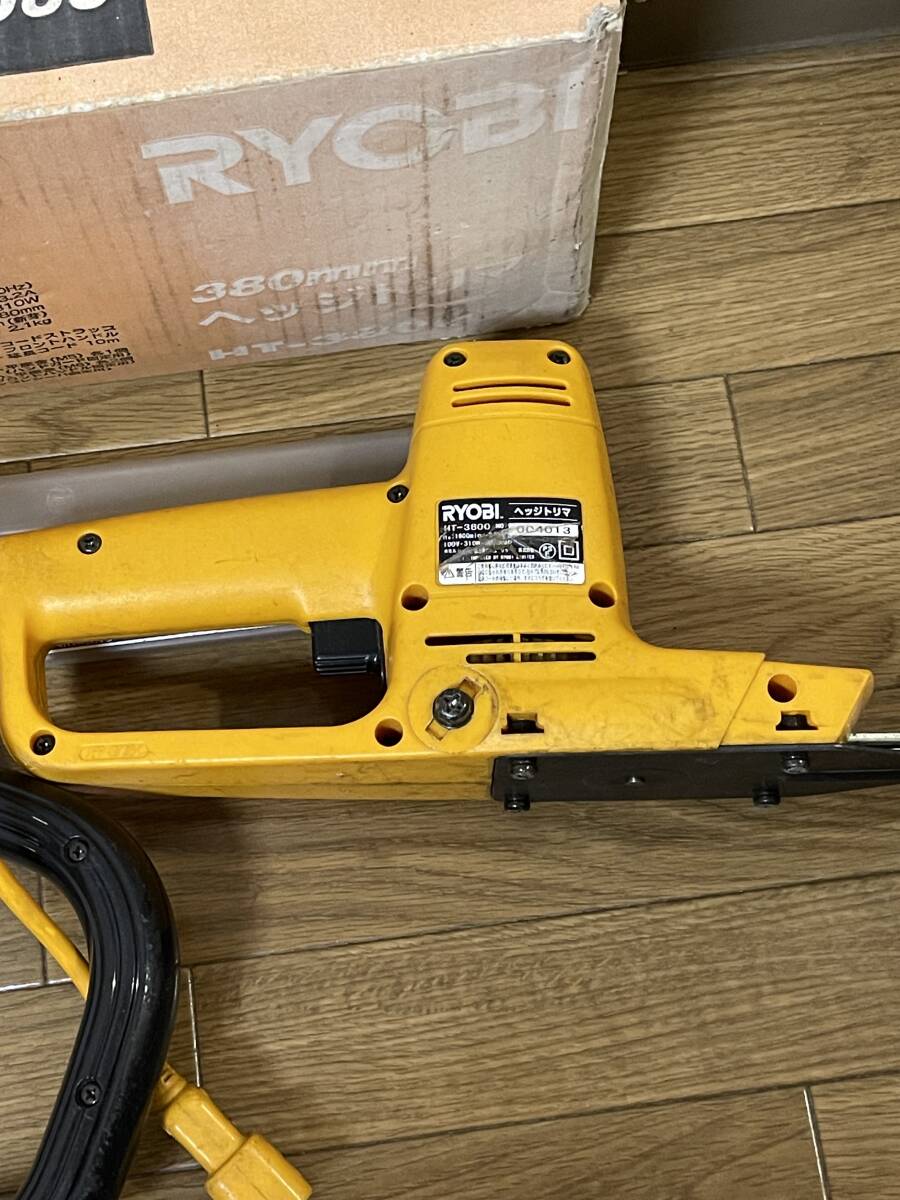 【動作確認済み】RYOBI リョービ ヘッジトリマ HT-3800 380mm クロムメッキブレード ガーデニングツール 刈り込み機_画像4