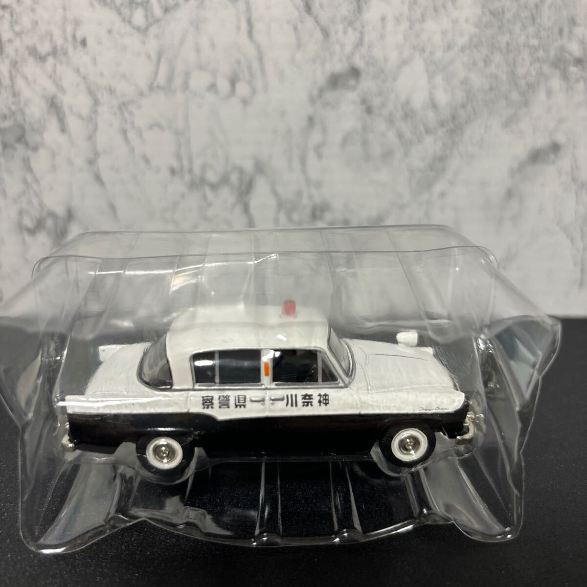  Tomica Limited Vintage toys Club Toyopet Crown patrol car Kanagawa prefecture police 1/64 scale 