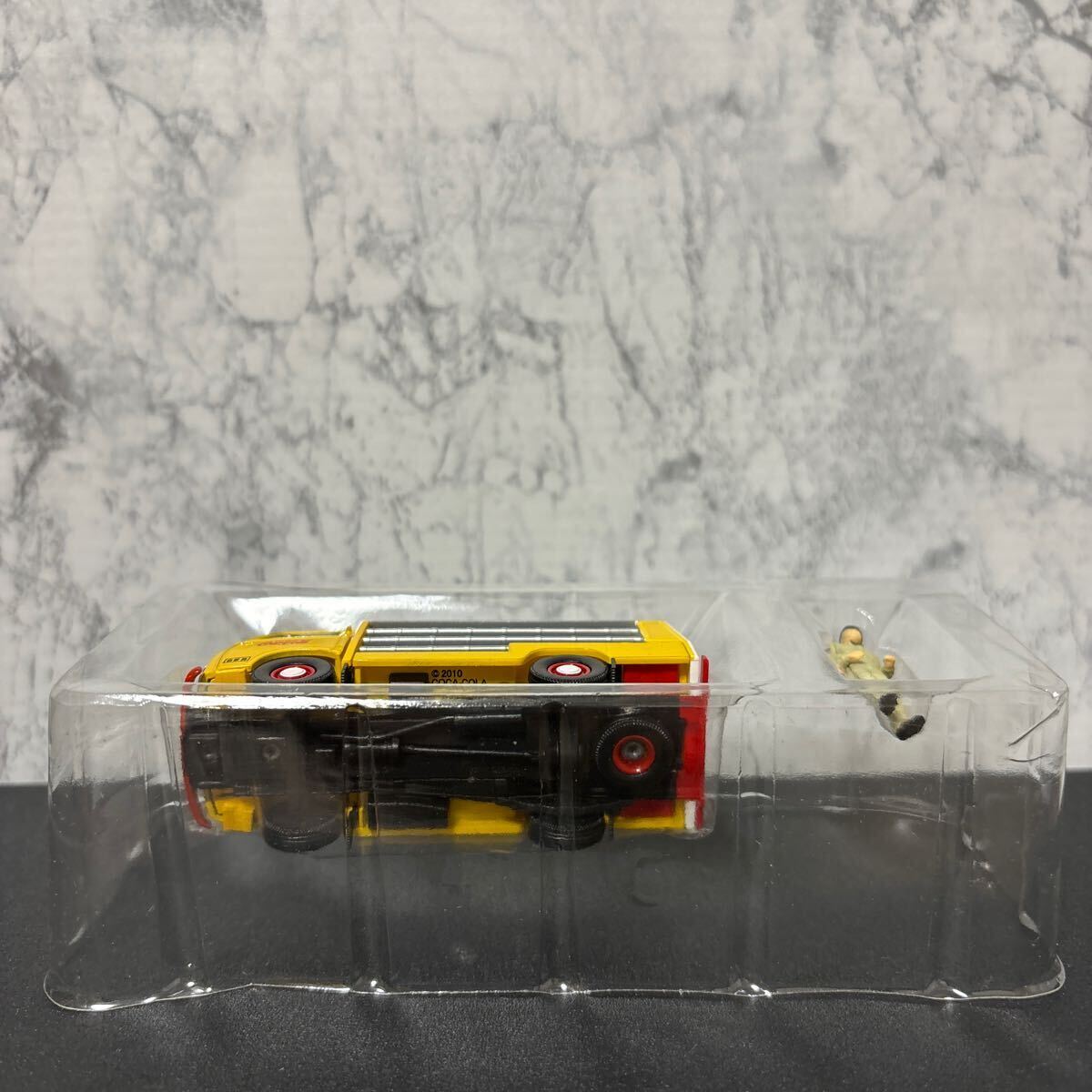 [ beautiful goods ]LV-100a cab all route car Coca * Cola ( yellow color ) 1/64 scale Tomica Limited Vintage 