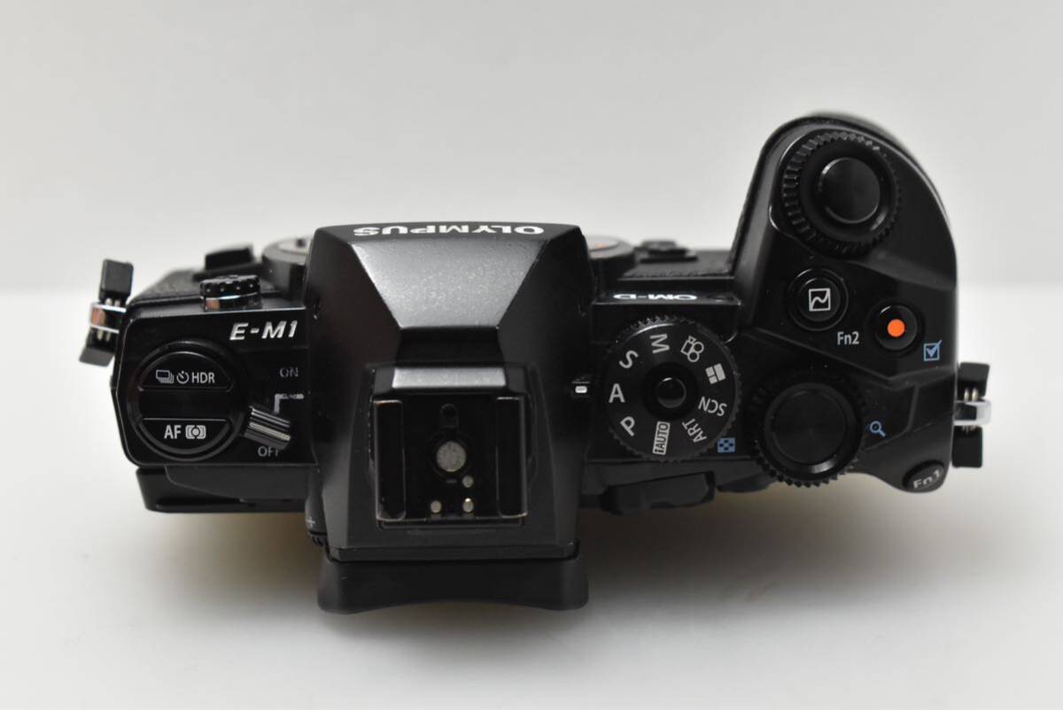 9098円 【B品】OLYMPUS オリンパス OM-D E-M1 [008812040 9098円 【B品】OLYMPUS オリンパス OM-D E-M1 [008812040