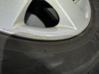 E11 ノート 純正 アルミホイール 15×5.5J オフセット45 175/60/R15 Firestoneタイヤ ☆引き取り歓迎☆千葉市若葉区から出品☆の画像6