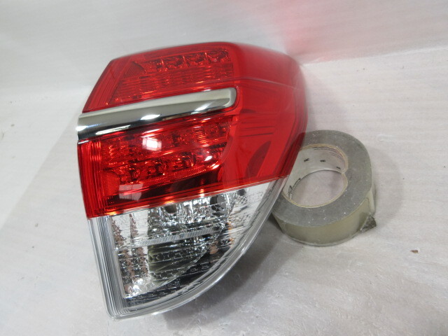  superior article Toyota Vanguard ACA33W latter term original right tail lamp 