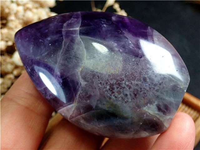 「在庫処分」天然～愛の守護石～夢幻紫水晶アメジスト原石177G3-17G11Wの画像4