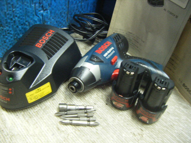  beautiful goods *BOSCH Bosch power tool impact driver GDR10.8V-LI battery 2 piece * with charger .