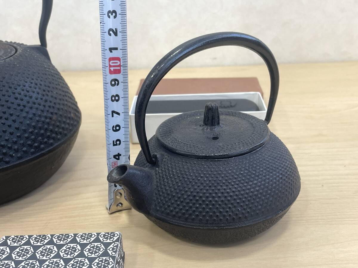 1円 ～ 南部鉄瓶 南部鉄器 急須 鉄瓶 アラレ 伝統工芸品 風鈴 栓抜き 印鑑 ケース 朱肉 まとめの画像3