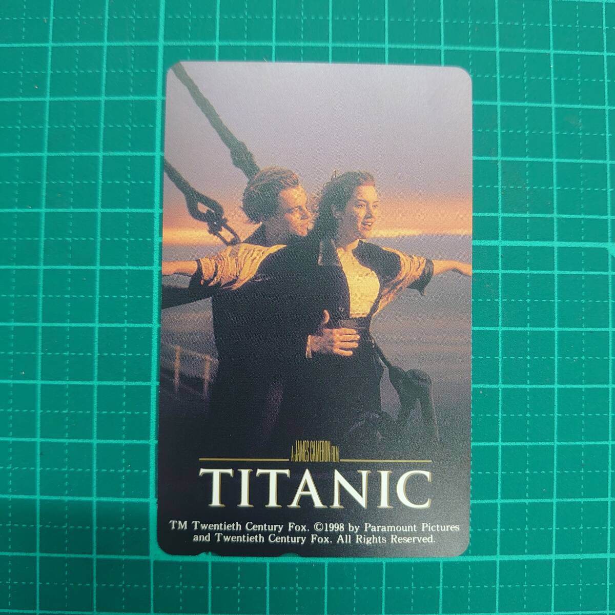 ＃3449S【未使用 テレカ ５０度 映画 TITANIC/タイタニック レオナルドディカプリオ＆ケイトウィンスレット 1997年公開作品 美品 保管品】の画像1