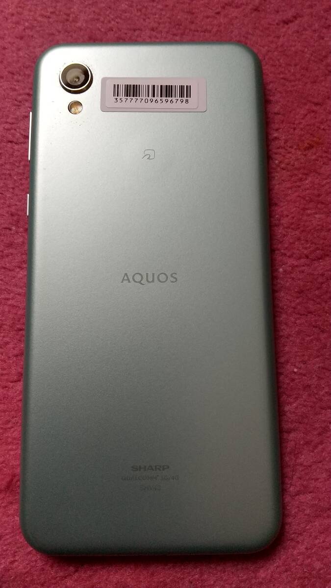 au AQUOS sense 2 SHV43