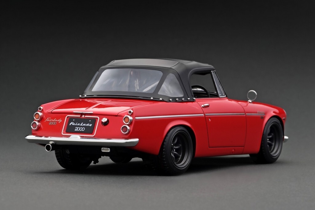 【★イグニッションモデル】 1/18 DATSUN Fairlady 2000 (SR311) Red [IG2709]★未開封新品！の画像2