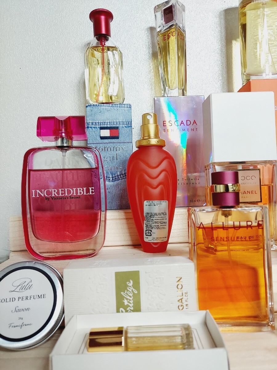 香水まとめ売り18点 Chanel.Victoria Secret.Guerlain.Nina Ricci.Escada.Clinique.Hermes.Dior.Tommy Hilfger.Bvlgari の画像2