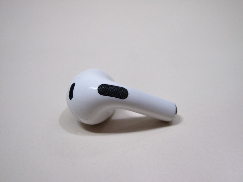 Apple純正 AirPods 第3世代 エアーポッズ MME73J/A 右 イヤホン 右耳のみ A2565 [R]の画像5