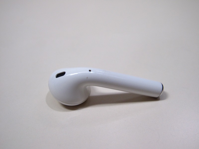 Apple純正 AirPods 第2世代 MV7N2J/A 右 イヤホン 右耳のみ A2032 [R]の画像5