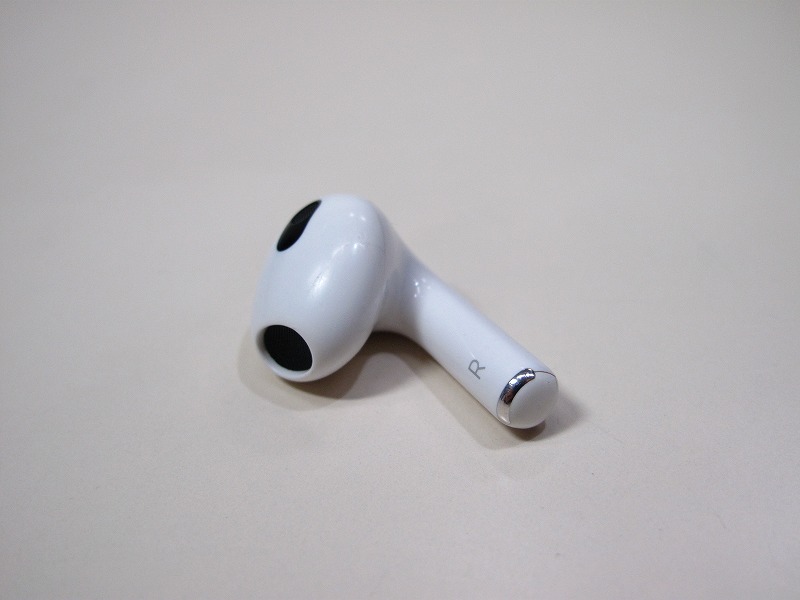 Apple純正 AirPods 第3世代 エアーポッズ MME73J/A 右 イヤホン 右耳のみ A2565 [R]の画像8