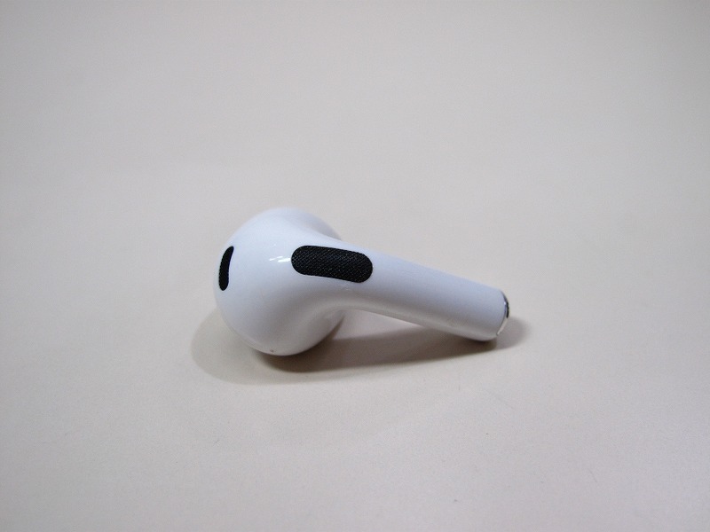 Apple純正 AirPods 第3世代 エアーポッズ MME73J/A 右 イヤホン 右耳のみ A2565 [R]の画像5