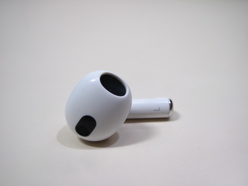 Apple純正 AirPods 第3世代 エアーポッズ MME73J/A 左 イヤホン 左耳のみ A2564 [L]の画像1