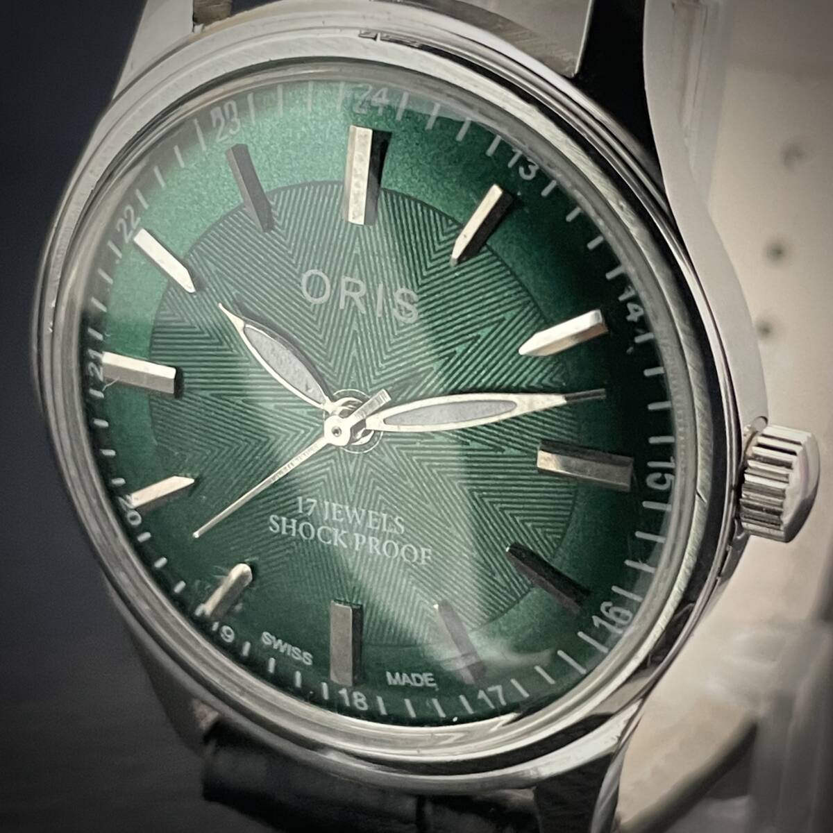 ◆激熱人気◆ 美品 ORIS オリス 1970'S ヴィンテージ 腕時計 メンズ手巻き アンティーク スイス 文字盤グリーン幾何学模様6の画像4