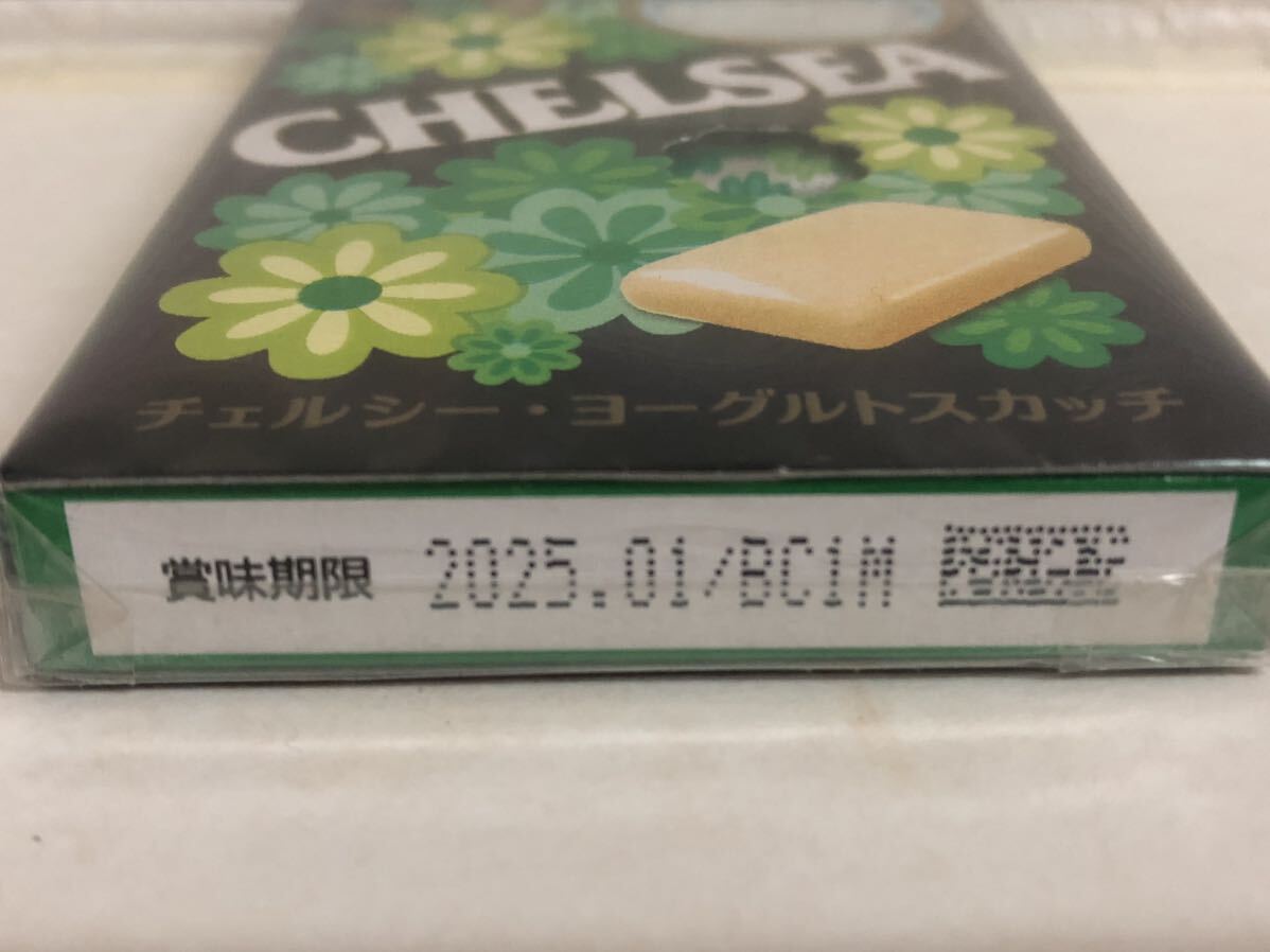 ① 明治製菓 チェルシー ヨーグルトスカッチ 新品未開封 箱入り（10粒）2025年1月賞味期限 _画像3