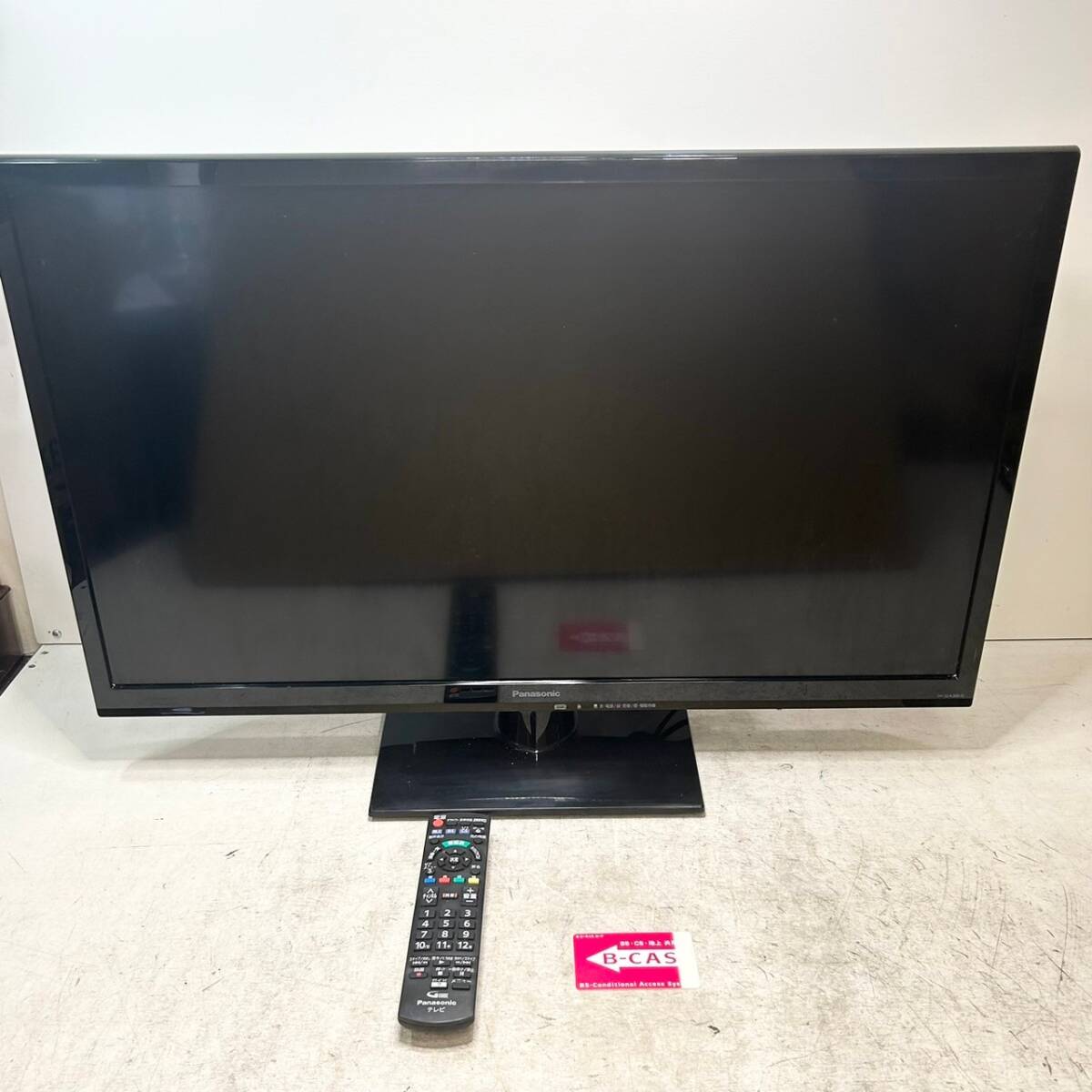 C51▲動作品 Panasonic パナソニック VIERA ビエラ 32V型ハイビジョン 液晶テレビ TH-32A300 2014年製 リモコン_画像1