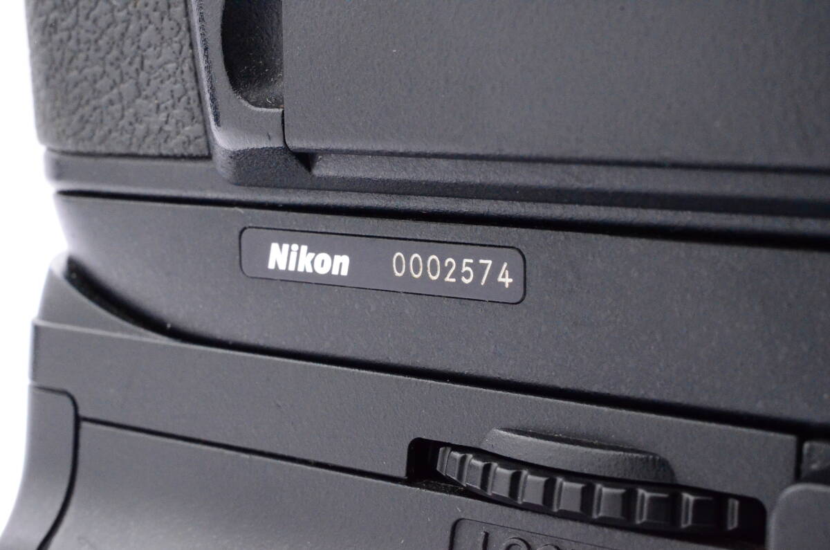 人気 Nikon ニコン F6 フィルムカメラ ボディ MB-40 バッテリーパック