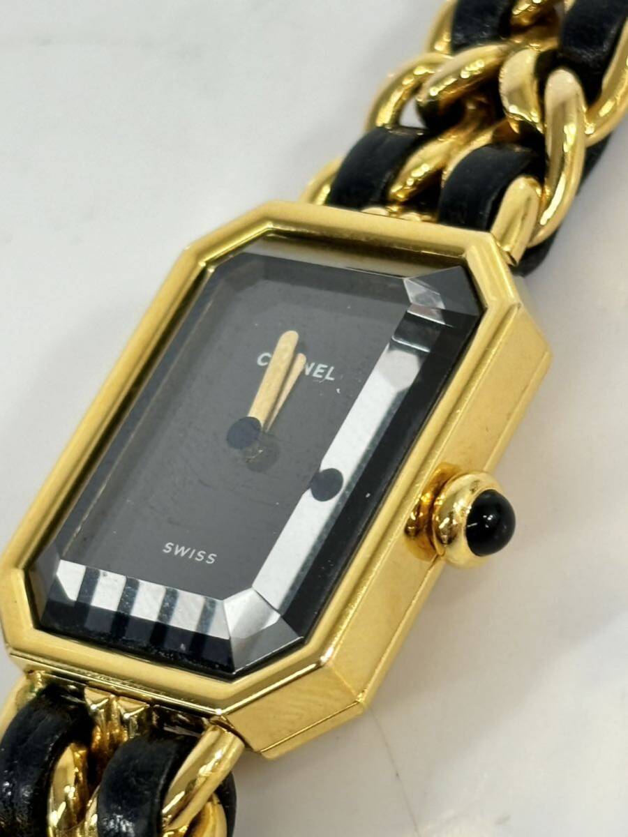 稼働品 CHANEL シャネル プルミエール 腕時計 クオーツ ブラック ゴールド Mサイズの画像4