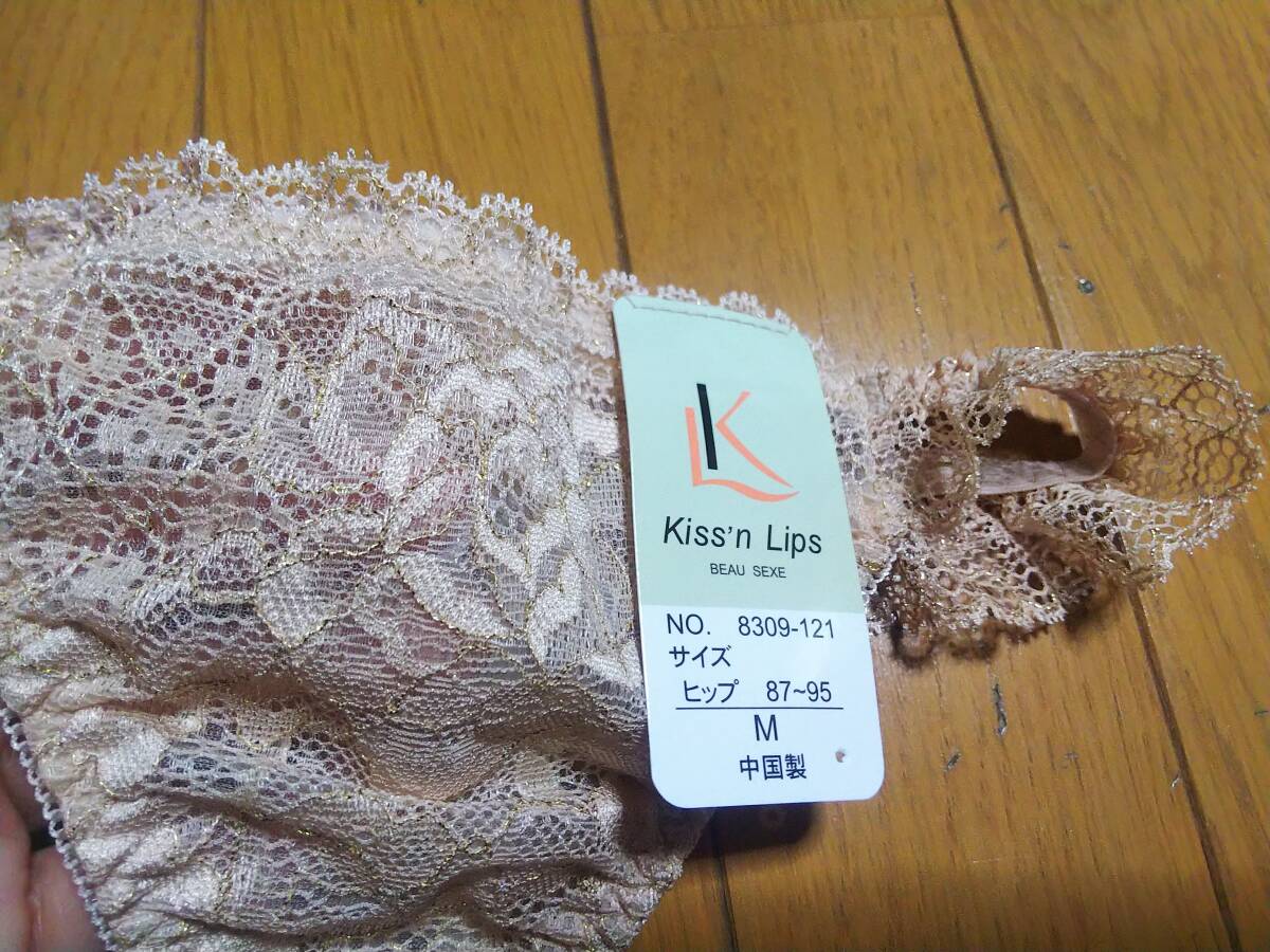 セクシー ベージュ色 レース生地 メッシュ生地 花柄 ラメ入り Mサイズ Ｔバック 新品の画像2