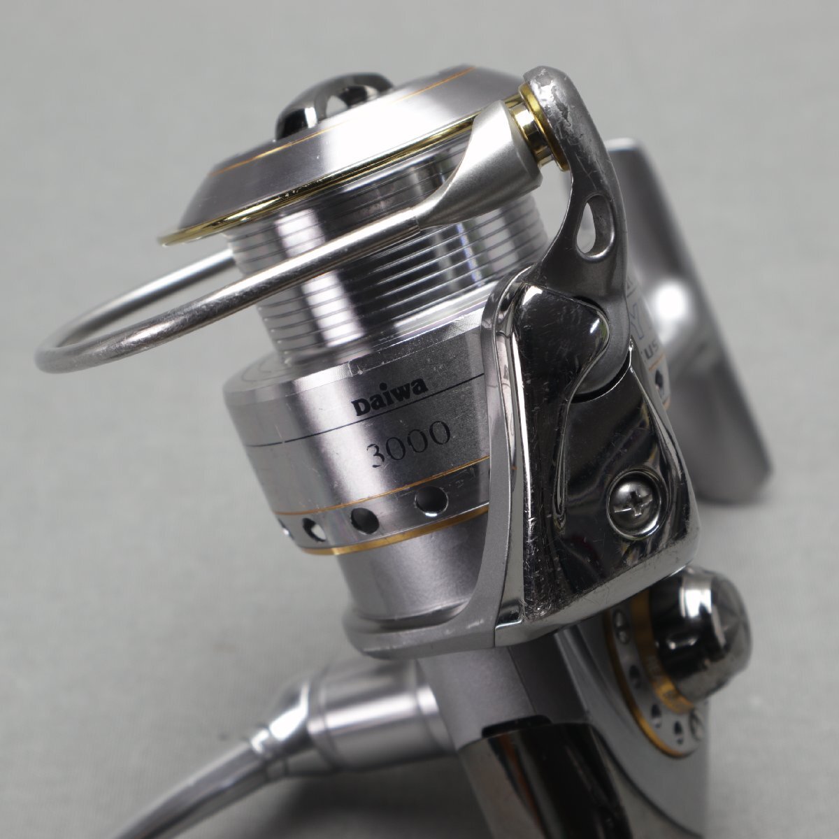 【ジャンク品】DAIWA（ダイワ） CERTATE セルテート HYPER CUSTOM ハイパーカスタム 3000 スピニングリールの画像3