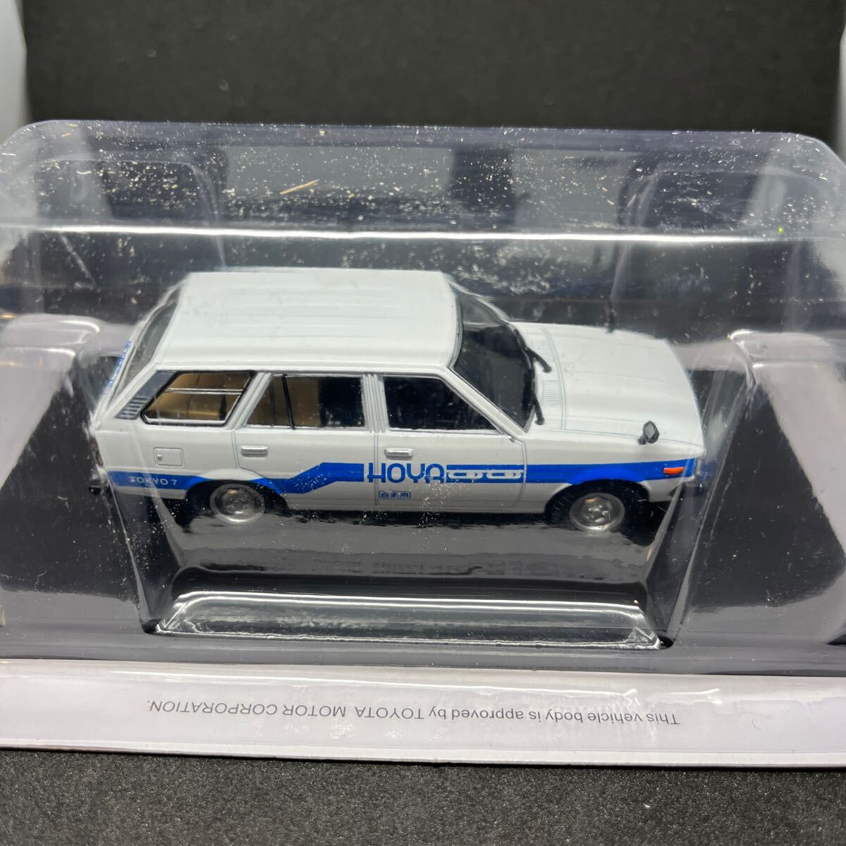 【新品・未開封】アシェット 懐かしの商用車コレクション vol.80 トヨタ カローラバン1979 (HOYA社用車仕様) 1/43の画像5