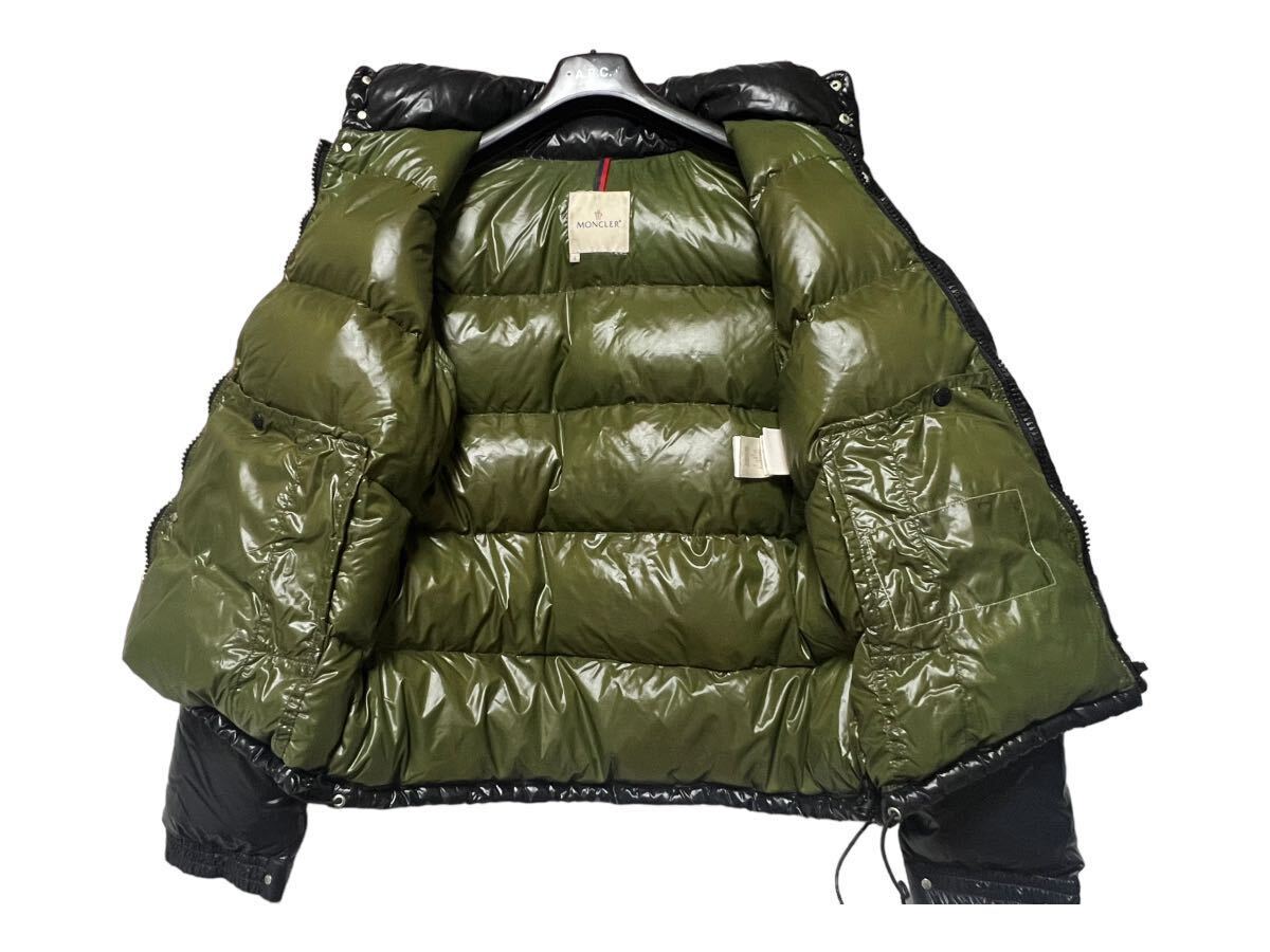 【良品】モンクレール 高品質 ダウンジャケット ４サイズ 黒 フード収納 正規品 MONCLER 秋冬 の画像3