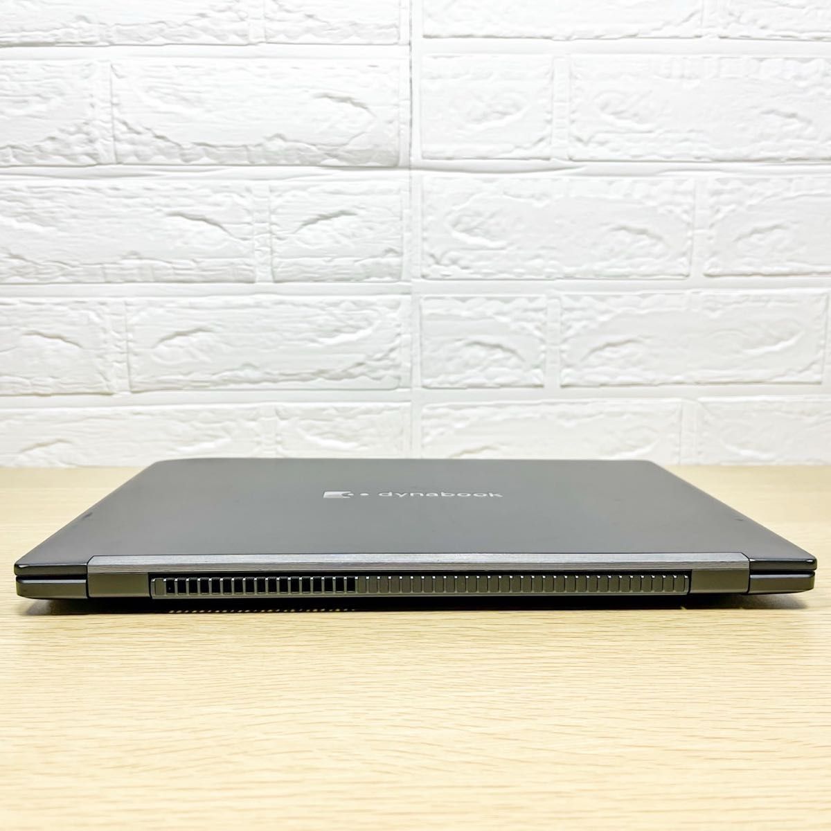 重さ850g 東芝 dynabook G83/HS 2021年製 第11世代Core i5 重さ850g 東芝 dynabook G83/HS 2021年製 第11世代Core i5