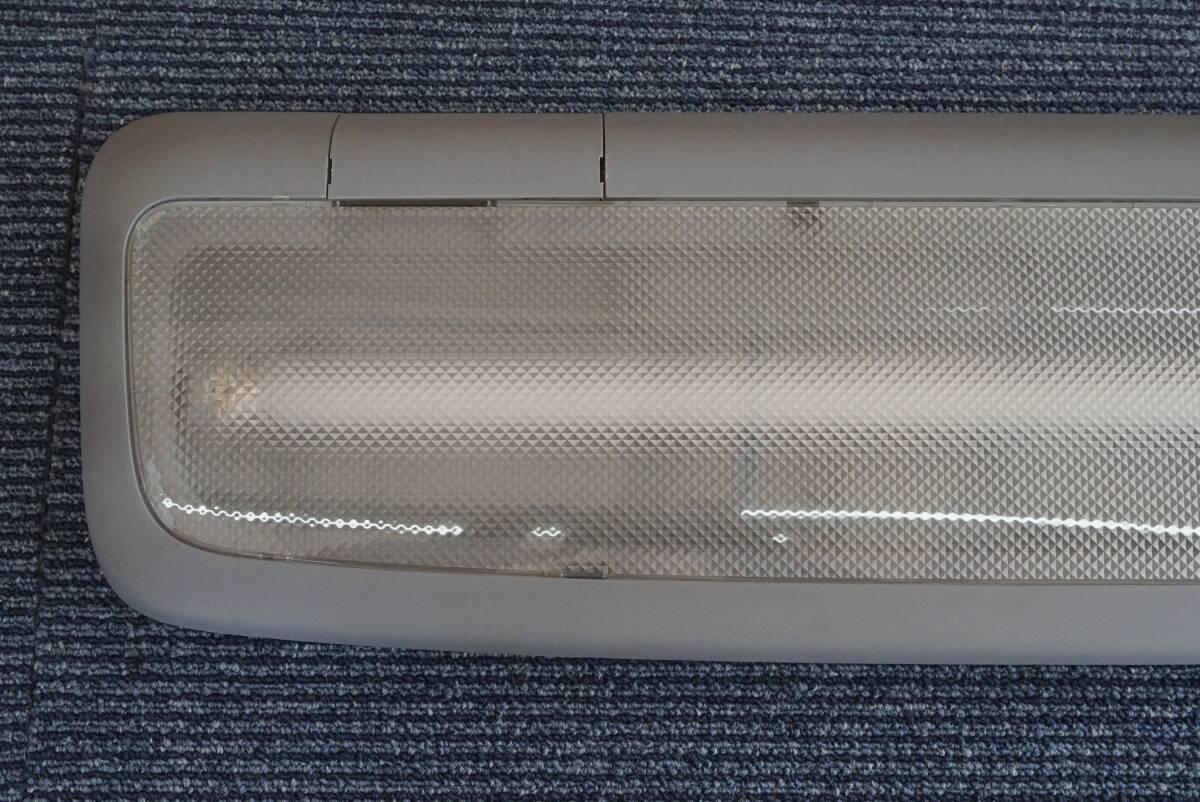 HINO 日野 純正品 プロフィア グラプロ 室内灯 蛍光灯 ルームランプ LECIP OHL-260 ジャンク品の画像2