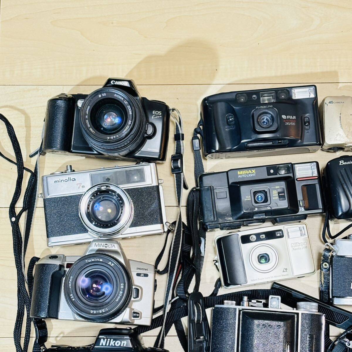 1円～ まとめ売り コンパクトカメラ 計18台 Canon、Nikon、Olympus、MINOLTA等 カメラ まとめ 100サイズ の画像2