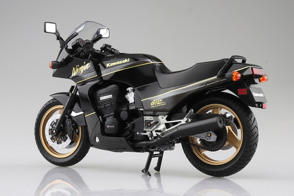  Sky сеть 1/12 конечный продукт мотоцикл KAWASAKI GPz900R чёрный / золотой бесплатная доставка 