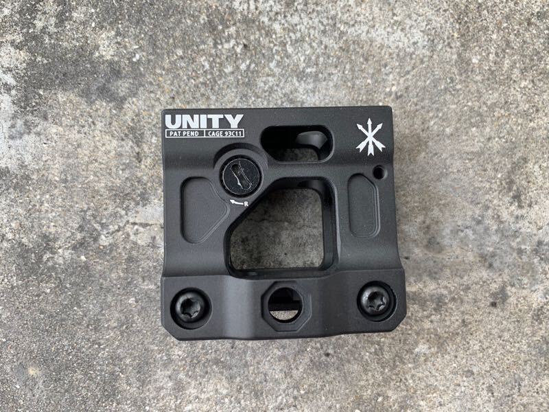 【HolyWarrior製Aimpoint T-1とUNITYマウントセット】