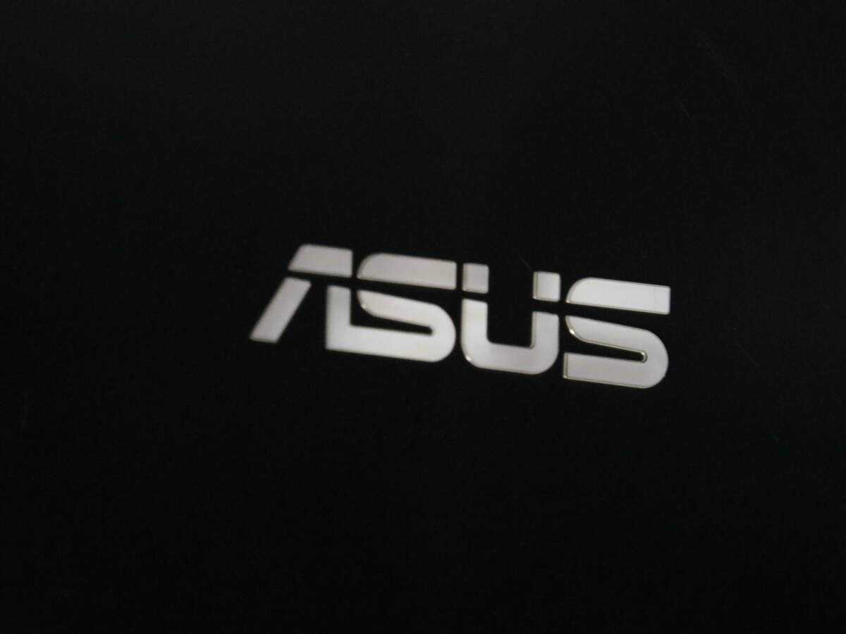 【動作OK】ASUS ZenBook Pro UX550VE 日本国内未発売モデル (Intel Core i7-7700HQ/16GB/SSD 500GB/GeForce GTX 1050Ti)【1円スタート】の画像3