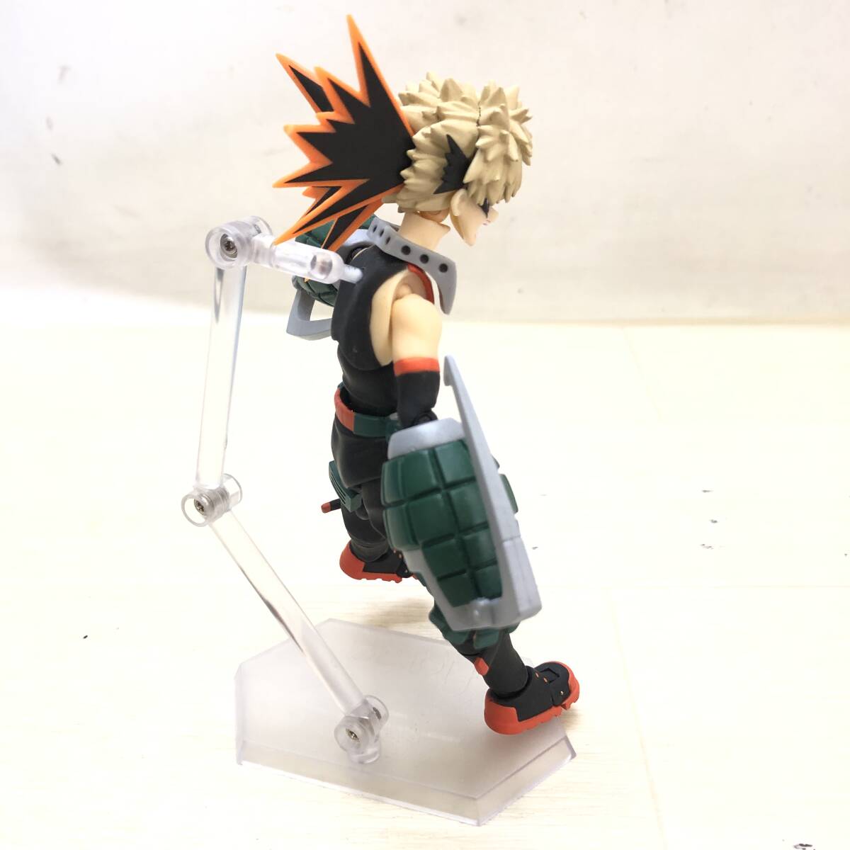 ♪僕のヒーローアカデミア figma 爆豪勝己 フィギュア ヒロアカ アニメ キャラクター ホビー コレクション 玩具 中古品♪G23570_画像4