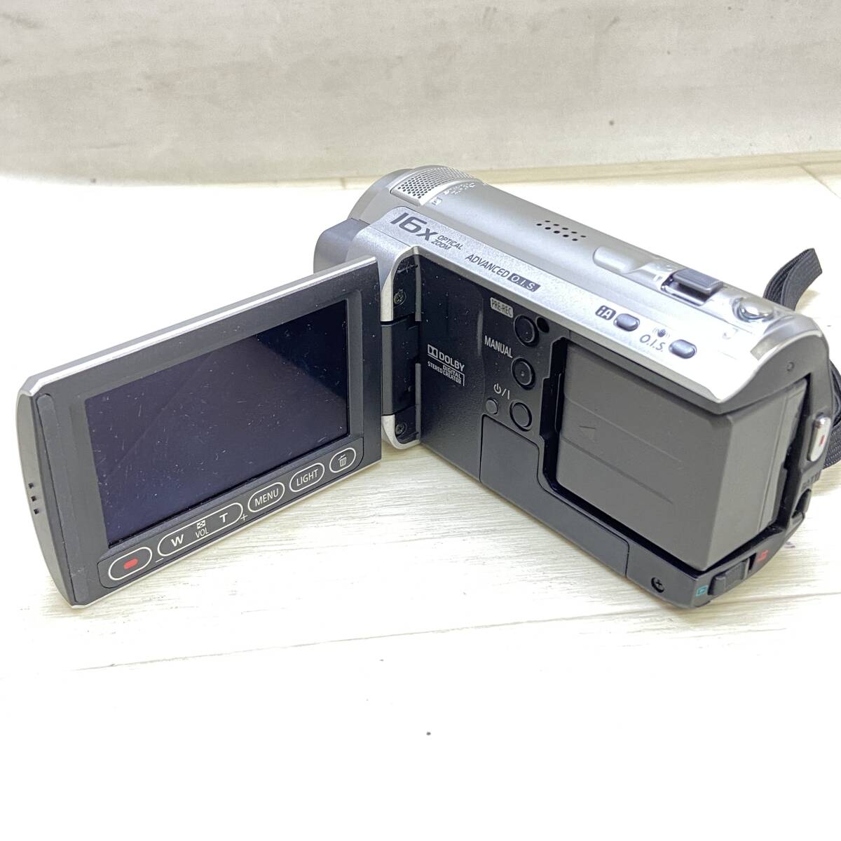 Σパナソニック Panasonic HDC-TM30 ビデオカメラ 本体 充電器 バッテリー 撮影機器 平成 レトロ 趣味 コレクション 現状品ΣC52656の画像6