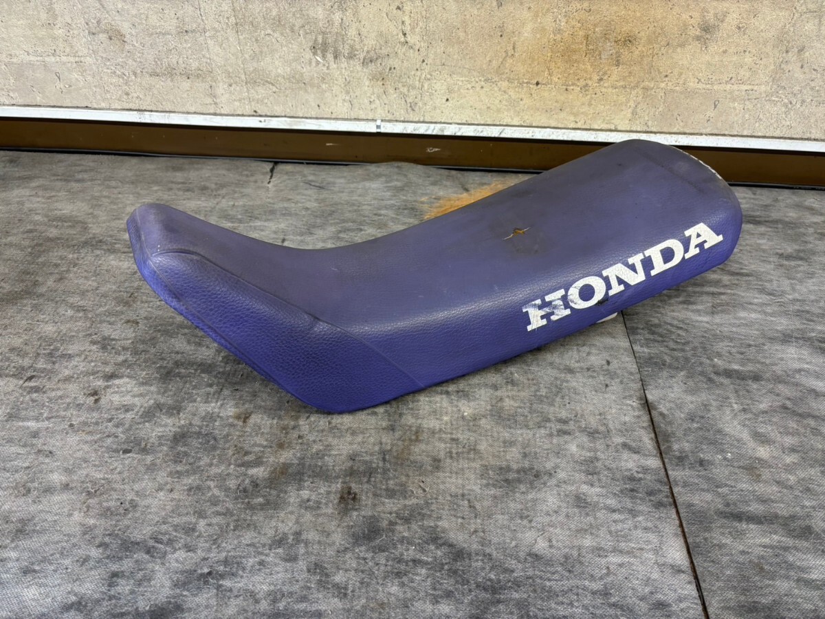 ホンダ　CRM80　HD11　シート　ベース　モトクロス　HONDA　純正　部品　パーツ_画像2