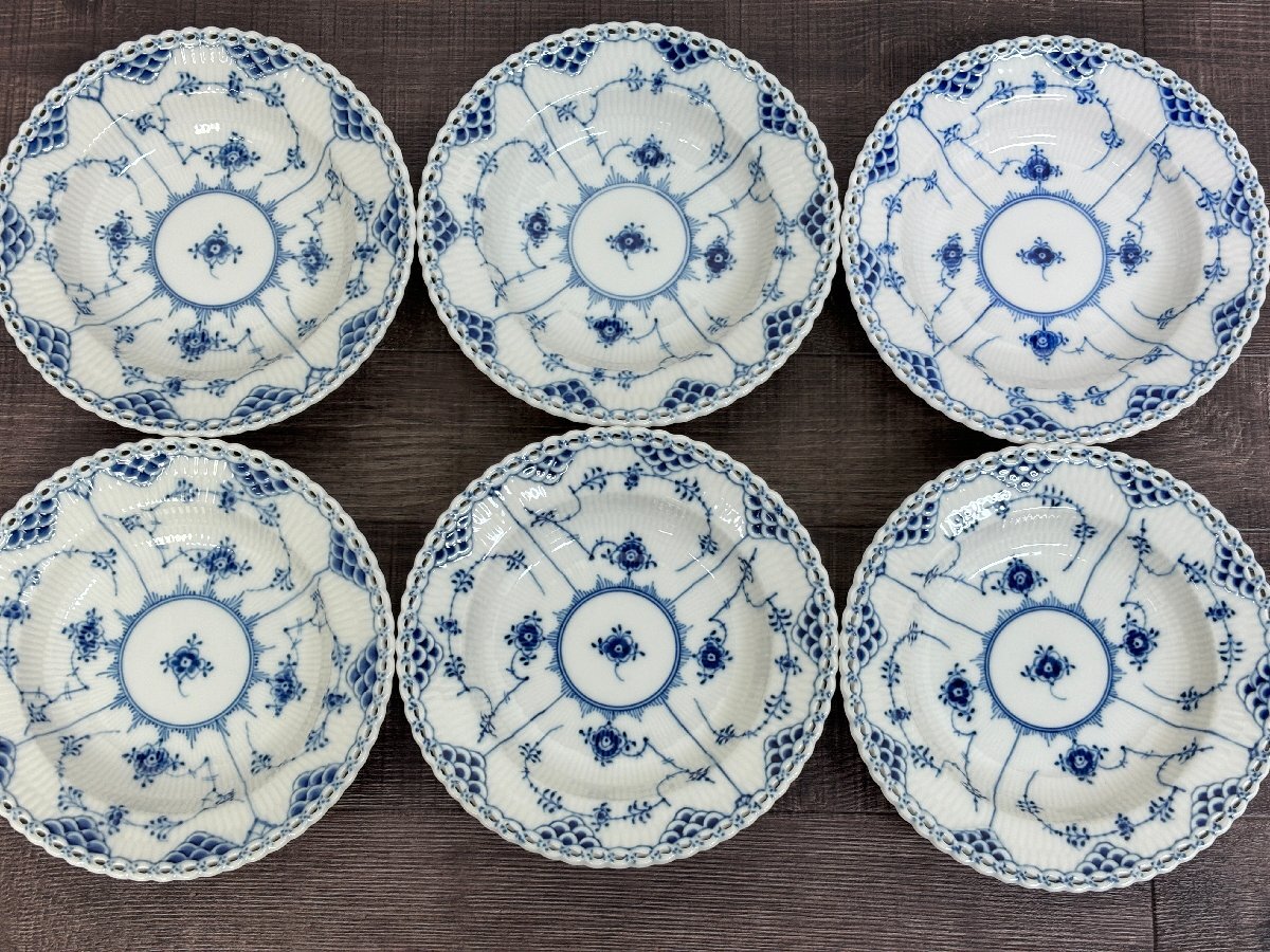 極美品◆ロイヤルコペンハーゲン/ROYAL COPENHAGEN ブルーフルーテッド フルレース プレート 6枚セット ◆H0194の画像5