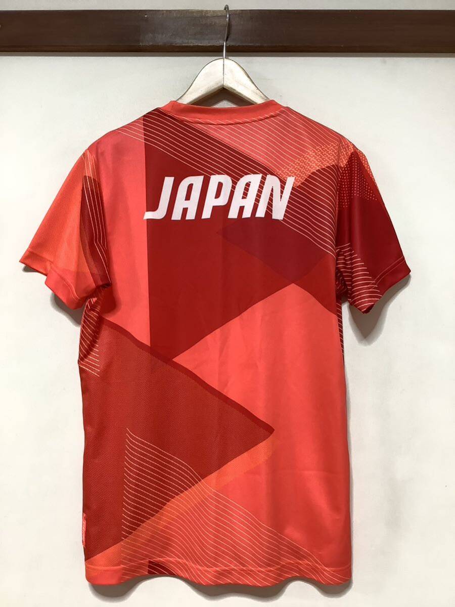 は1367 asics アシックス 東京オリンピック2020 メッシュTシャツ 日本代表 半袖Tシャツ L 蛍光オレンジ系 ドライ 速乾の画像1