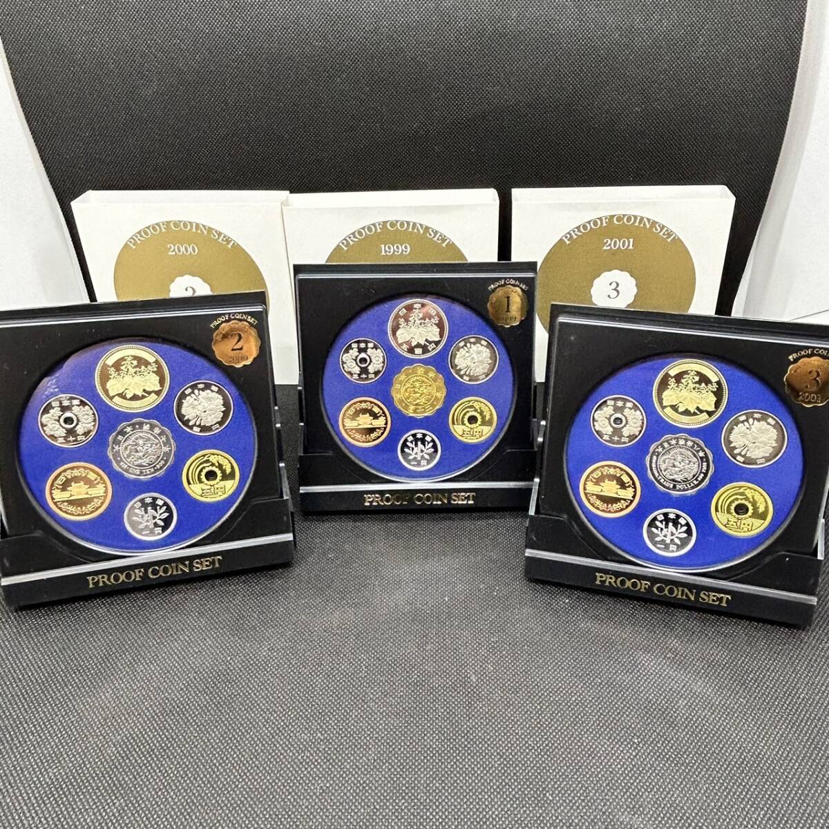 #8817 プルーフ貨幣セット オールドコインメダルシリーズ １～３の３組（１９９９～ ２００１） １セット ケース入の画像1