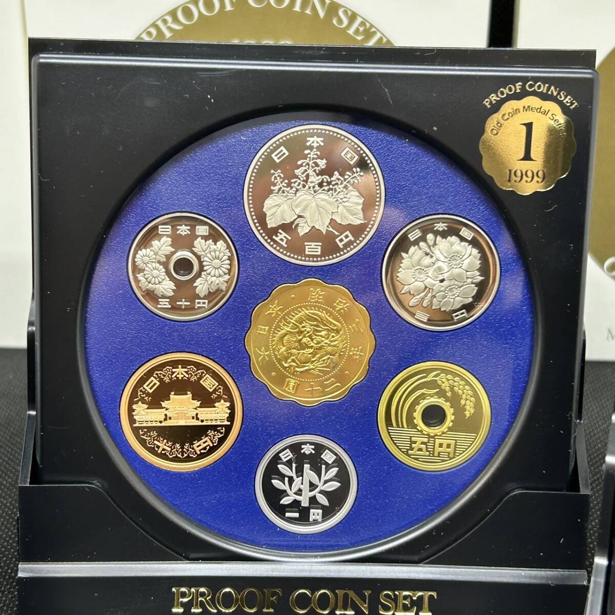 #8817 プルーフ貨幣セット オールドコインメダルシリーズ １～３の３組（１９９９～ ２００１） １セット ケース入の画像4