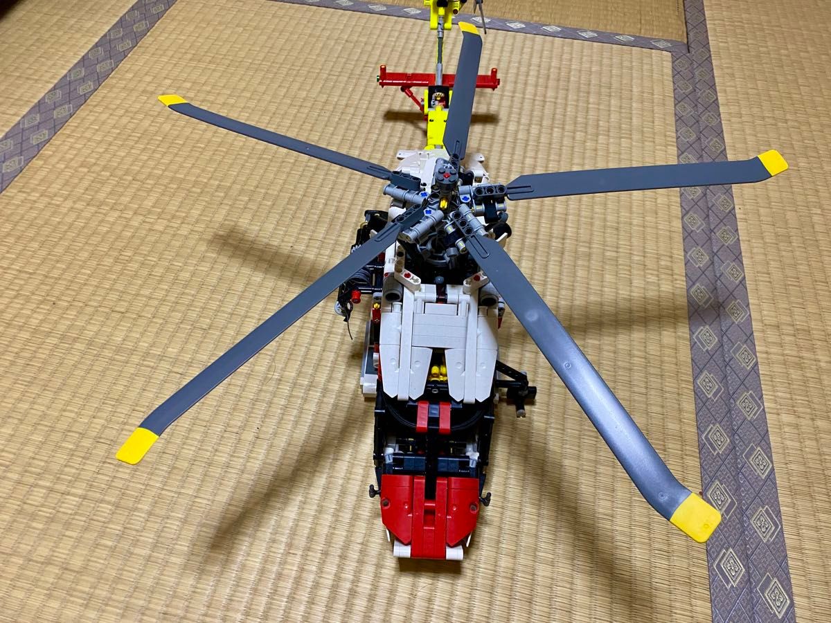 レゴ(LEGO) テクニック エアバス H175レスキューヘリコプター42145