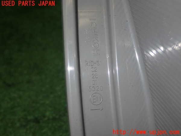 1UPJ-99361530]エスティマハイブリッド(AHR20W)右テールランプ 中古_画像4