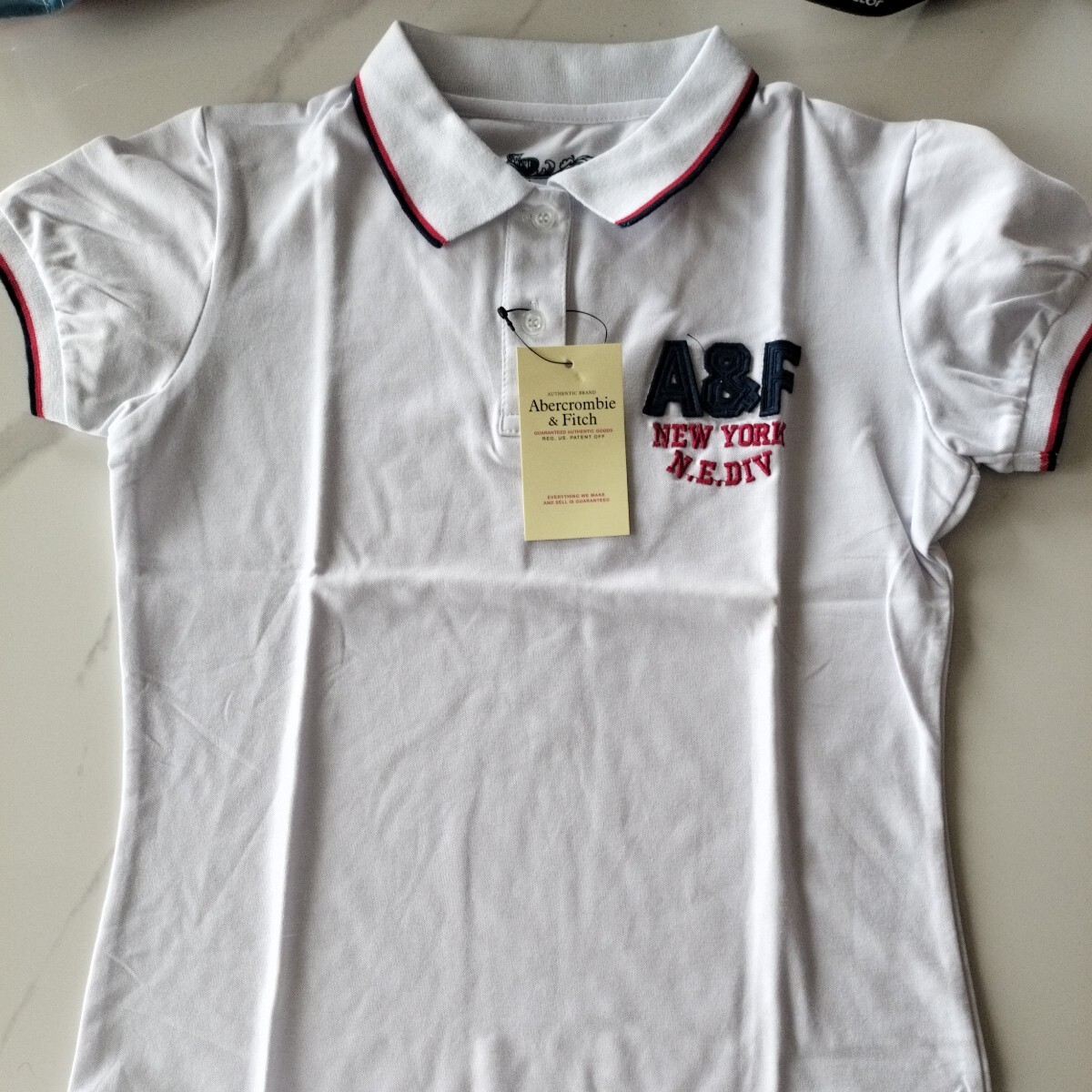  рубашка-поло белый Abercrombie & Fitch Abercrombie & Fitch 