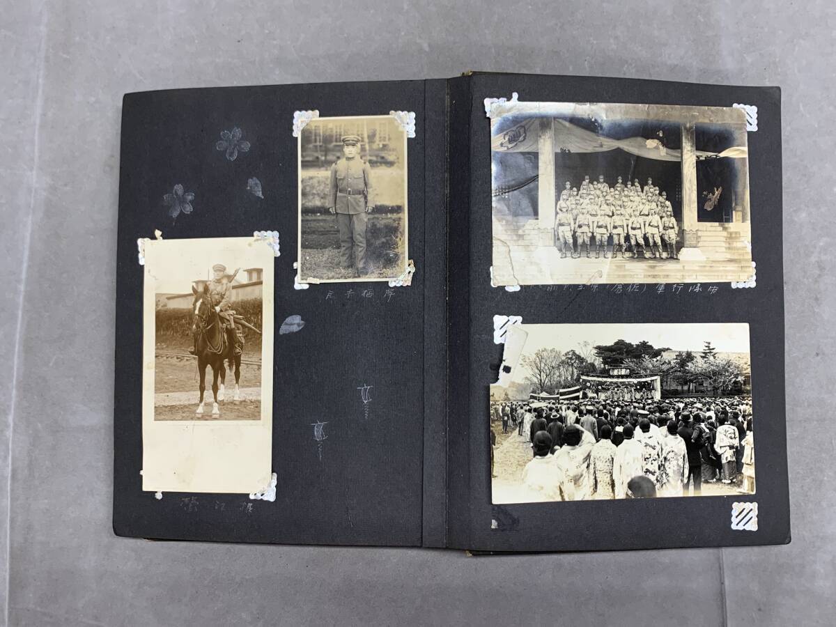 4＃C/3877 白黒写真 古写真 集合写真 資料 戦後 戦中 歴史 昭和 人物 当時物 現状/未確認 60サイズの画像3