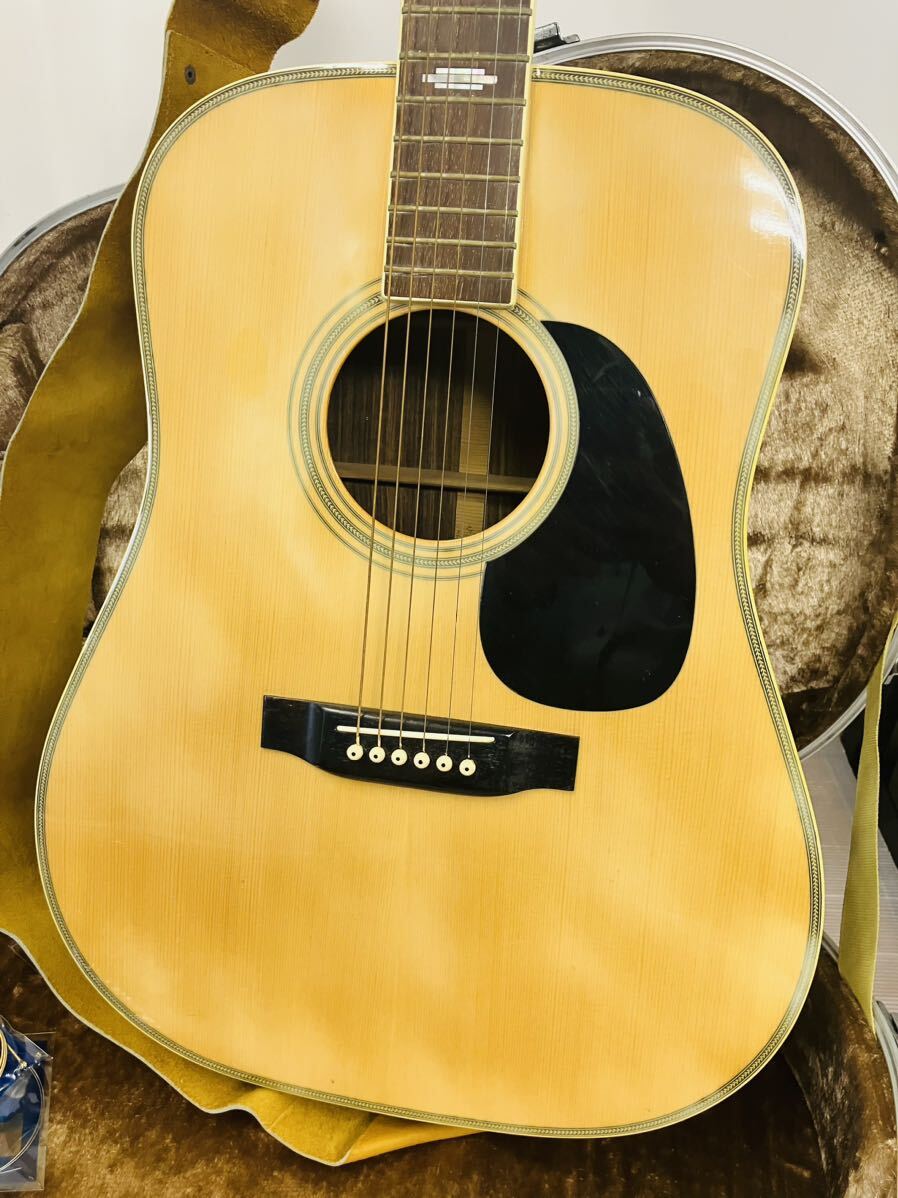 3i9 必見! YAMAKI ヤマキ アコースティックギター SINCE 1954 ハードケース付き 中古品 現状品 !の画像2