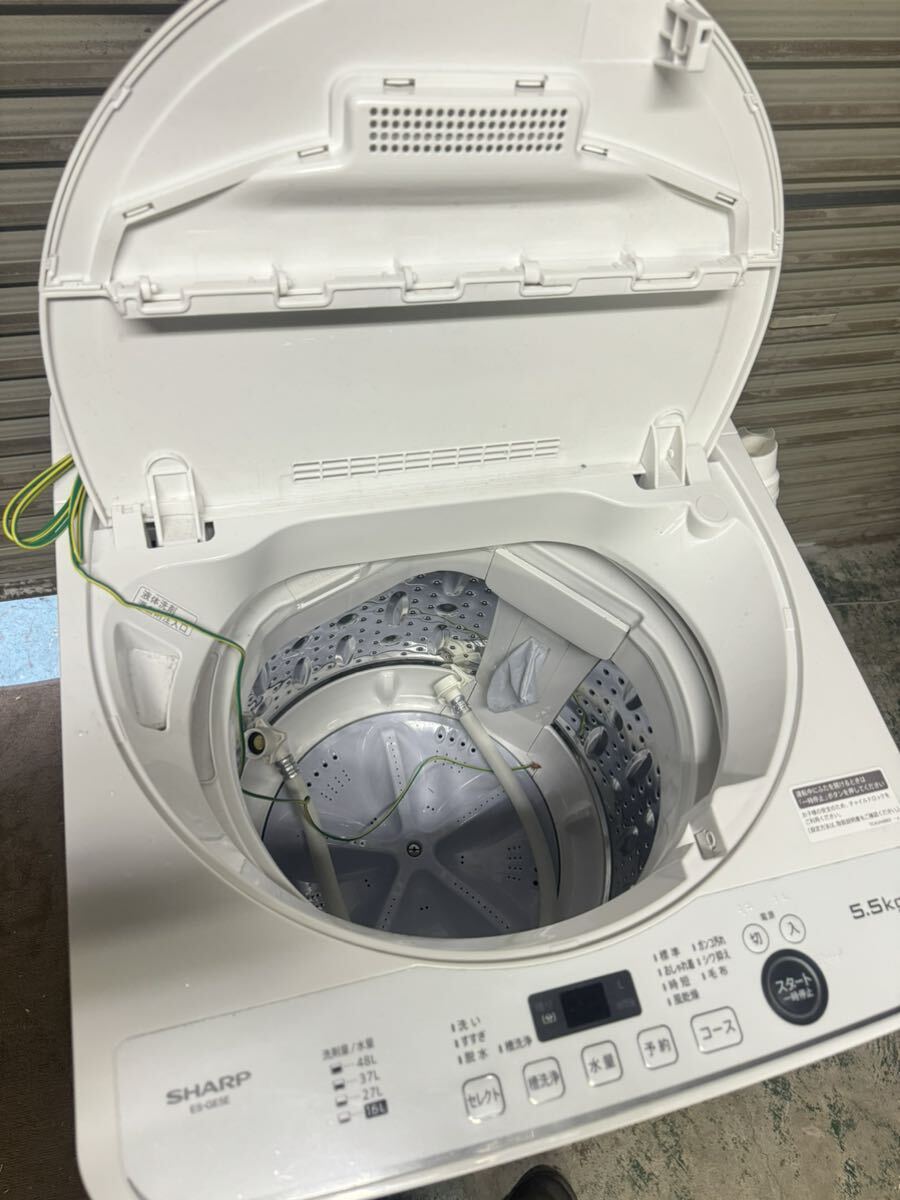 4h28 必見! シャープ SHARP 全自動洗濯機 ES-GE5E-W 2021年製 中古 動作品 全自動電気洗濯機_画像4